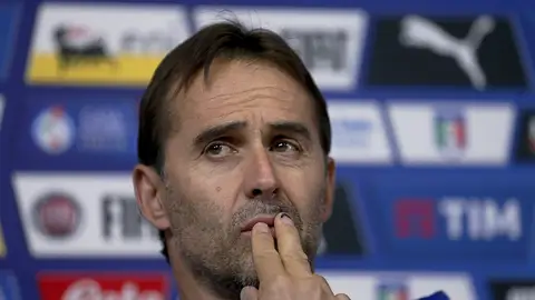 Julen Lopetegui, en la rueda de prensa previa al choque con Italia Julen Lopetegui, en la rueda de prensa previa al choque con Italia