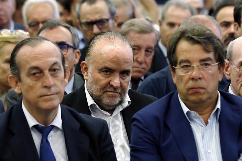 El exconsejero de CCOO: "Las tarjetas eran actualizadas, conocidas y consentidas" El exconsejero de CCOO: "Las tarjetas eran actualizadas, conocidas y consentidas"