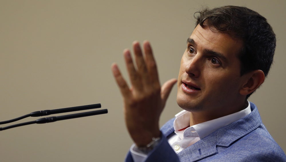 Rivera lamenta el boicot a González y critica las visiones sectarias de algunos Rivera lamenta el boicot a González y critica las visiones sectarias de algunos