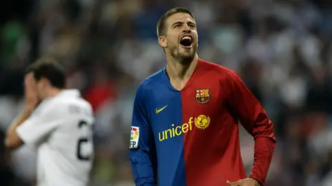 Gerard Piqué celebra su gol contra el Real Madrid, que supuso el 2-6 en el marcador Gerard Piqué celebra su gol contra el Real Madrid, que supuso el 2-6 en el marcador