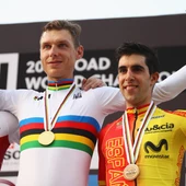 Castroviejo, en el podio junto a Tony Martin y Vasil Kiryienka Castroviejo, en el podio junto a Tony Martin y Vasil Kiryienka