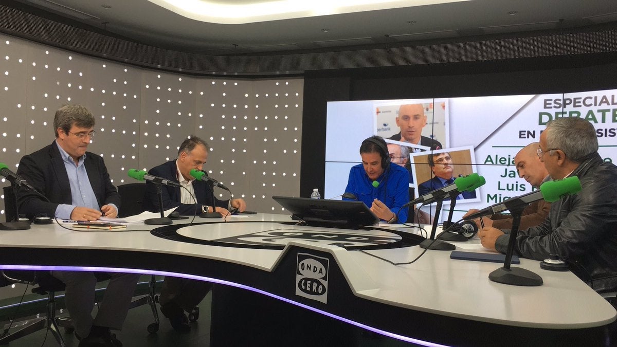 Debate del Fútbol en El Transistor: ¿Por qué no se han celebrado elecciones en la RFEF? Debate del Fútbol en El Transistor: ¿Por qué no se han celebrado elecciones en la RFEF?