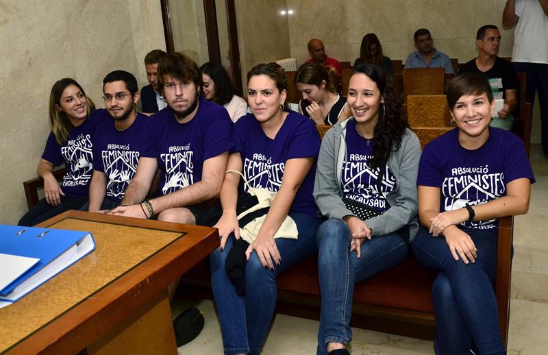 Condenados a un año de prisión cinco proabortistas que interrumpieron una misa Condenados a un año de prisión cinco proabortistas que interrumpieron una misa