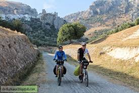 Las vías verdes de la provincia de Córdoba como recurso turístico y de desarrollo. Las vías verdes de la provincia de Córdoba como recurso turístico y de desarrollo.