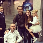 Cristiano Ronaldo junto a Ricksen, exfutbolista enfermo de ELA Cristiano Ronaldo junto a Ricksen, exfutbolista enfermo de ELA
