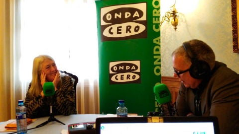 Mary Beard, premio Princesa de Asturias a las Ciencias Sociales, con Juan Ram&oacute;n Lucas 
