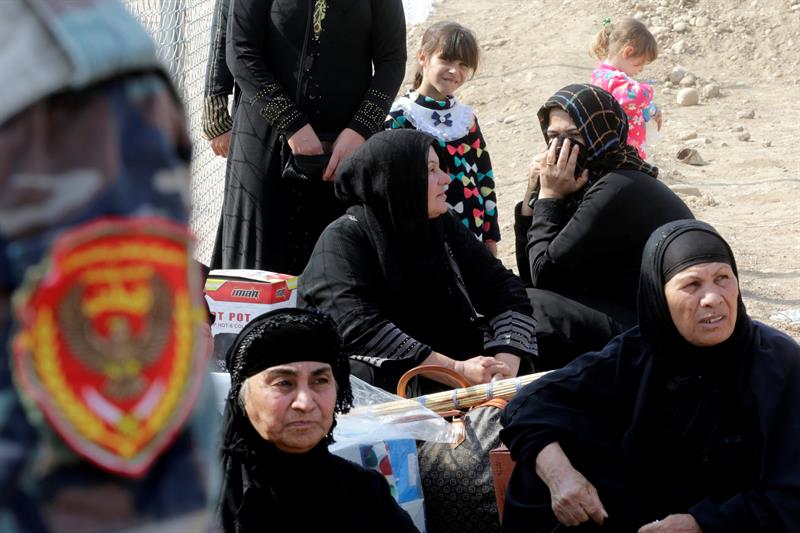 Daesh intenta llevar a 25.000 civiles al centro de Mosul para usarlos como escudos humanos Daesh intenta llevar a 25.000 civiles al centro de Mosul para usarlos como escudos humanos