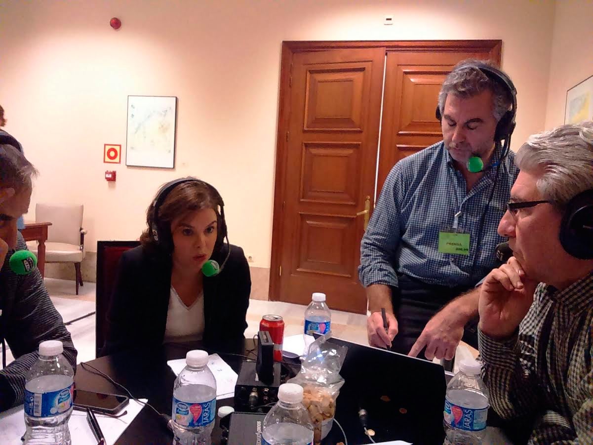 Soraya Sáenz de Santamaría: "Ha costado mucho salir de la crisis, no desmontemos reformas porque provengan del PP" Soraya Sáenz de Santamaría: "Ha costado mucho salir de la crisis, no desmontemos reformas porque provengan del PP"