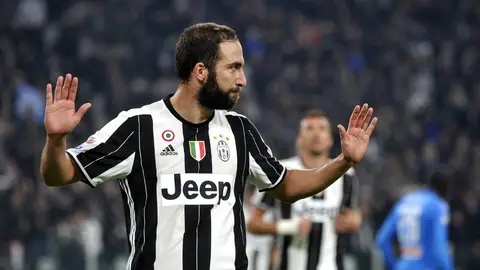 Higuaín no celebra su gol ante el Nápoles Higuaín no celebra su gol ante el Nápoles
