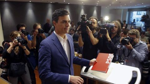 Pedro S&aacute;nchez comparece ante los medios de comunicaci&oacute;n