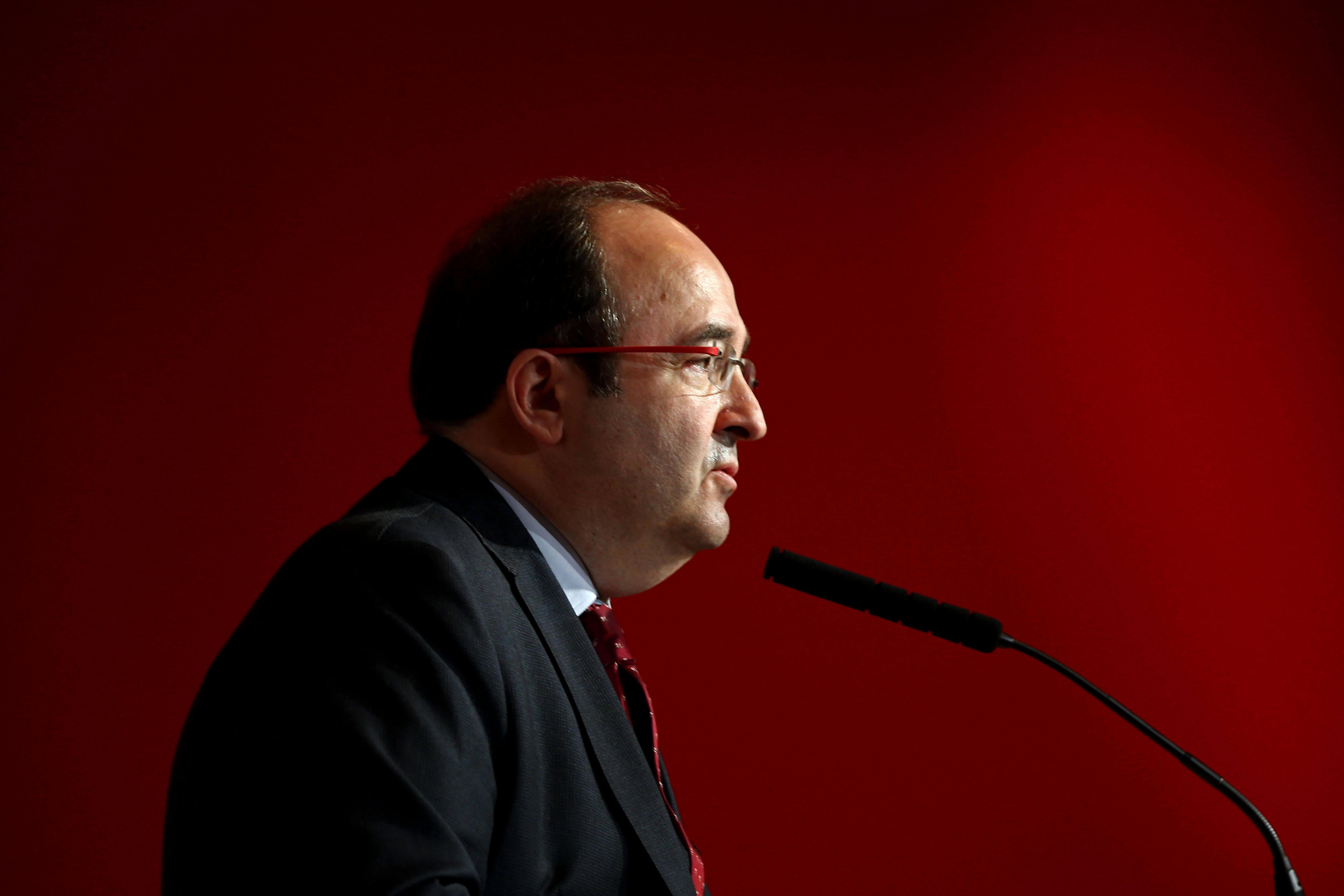 Iceta llamará a Javier Fernández para reunirse con él y defender un "tratamiento específico" para el PSC Iceta llamará a Javier Fernández para reunirse con él y defender un "tratamiento específico" para el PSC