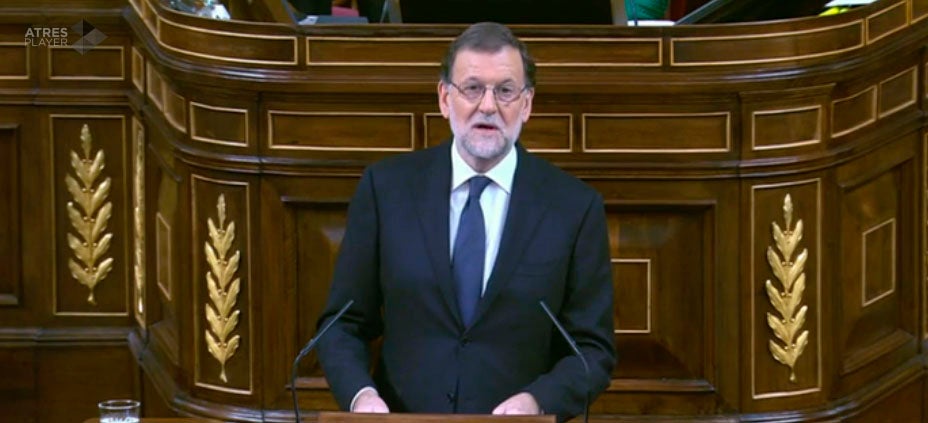 Las preguntas de Amón: ¿Qué os parece que la primera medida del Rajoy desde la investidura haya sido cogerse el puente? Las preguntas de Amón: ¿Qué os parece que la primera medida del Rajoy desde la investidura haya sido cogerse el puente?