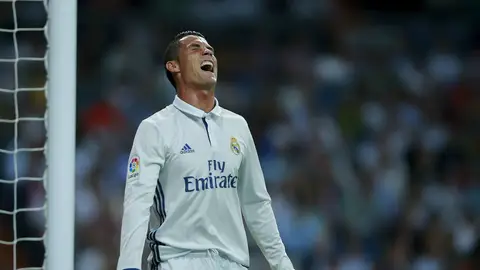 Ronaldo se lamenta Ronaldo se lamenta