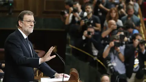 Mariano Rajoy durante su intervención en el debate de investidura Mariano Rajoy durante su intervención en el debate de investidura