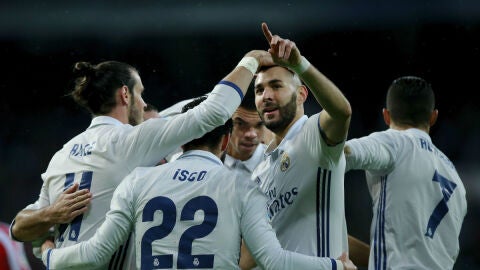 El Real Madrid celebra un gol