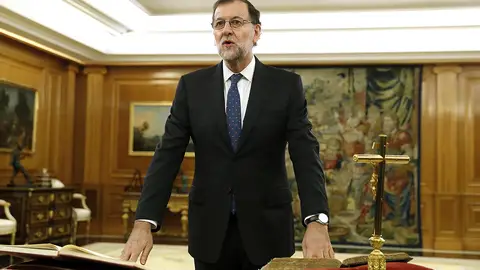 Mariano Rajoy jura su cargo Mariano Rajoy jura su cargo