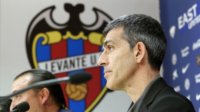 Juan Ramón López Muñiz: "Hay un compromiso tremendo en el Levante, el equipo lo deja todo" Juan Ramón López Muñiz: "Hay un compromiso tremendo en el Levante, el equipo lo deja todo"