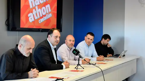El diputado de Promoción Económica, Salvador Aguilella, ha presentado el encuentro. RUEDA DE PRENSA PRESENTACIÓN