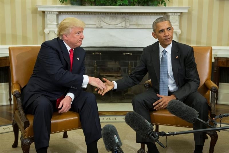 Trump revisará "de arriba abajo" la decisión de Obama de retirar a Cuba de la lista terrorista Trump revisará "de arriba abajo" la decisión de Obama de retirar a Cuba de la lista terrorista