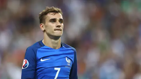 Griezmann en un partido con la selección francesa Griezmann en un partido con la selección francesa