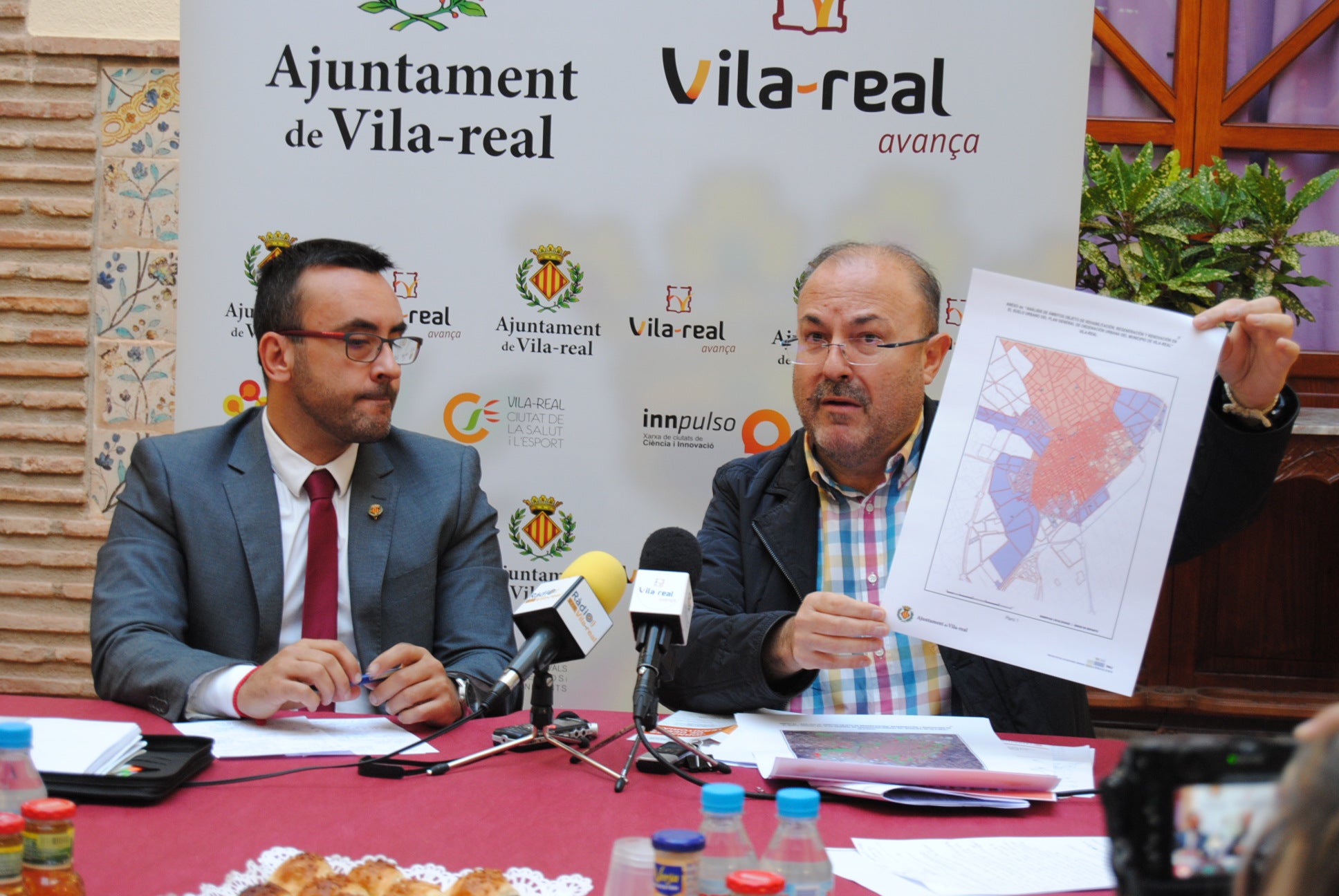 Vila-real informarà de les solucions per a compensar els aprofitaments urbanístics. Vila-real informarà de les solucions per a compensar els aprofitaments urbanístics.