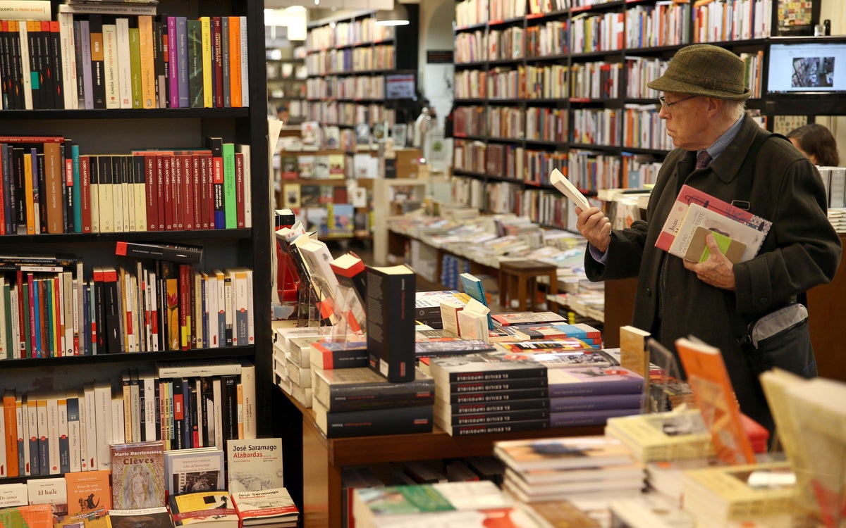 El sector editorial español publicó 81.391 títulos en 2016, un 28 % digital El sector editorial español publicó 81.391 títulos en 2016, un 28 % digital