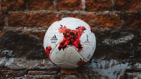 Krasava, bal&oacute;n oficial de la Copa Confederaciones 2017