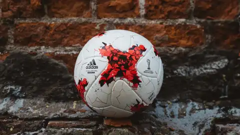 Krasava, balón oficial de la Copa Confederaciones 2017 Krasava, balón oficial de la Copa Confederaciones 2017