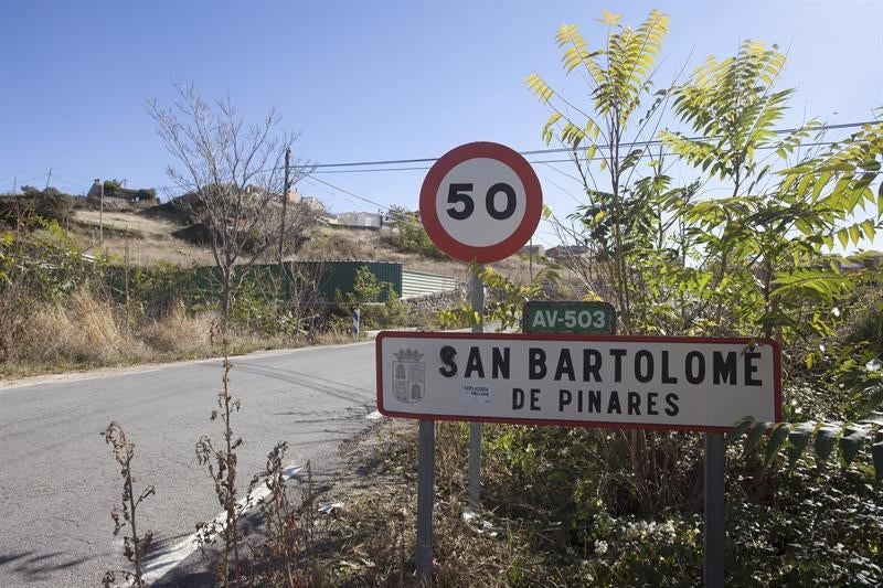 Cuatro detenidos por violar en grupo y de manera sistemática a una niña de 13 años en Ávila Cuatro detenidos por violar en grupo y de manera sistemática a una niña de 13 años en Ávila