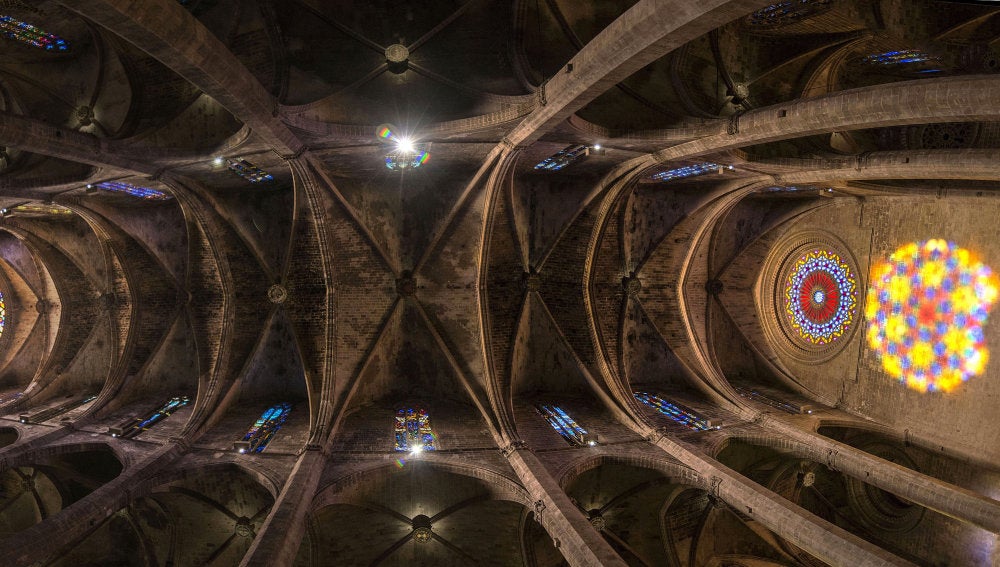 Misterioso efecto lumínico en la Catedral de Palma (11-11-2016)