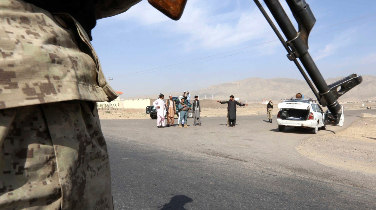 Al menos 5 muertos y más de 120 heridos en un ataque talibán al consulado alemán en Afganistán Al menos 5 muertos y más de 120 heridos en un ataque talibán al consulado alemán en Afganistán