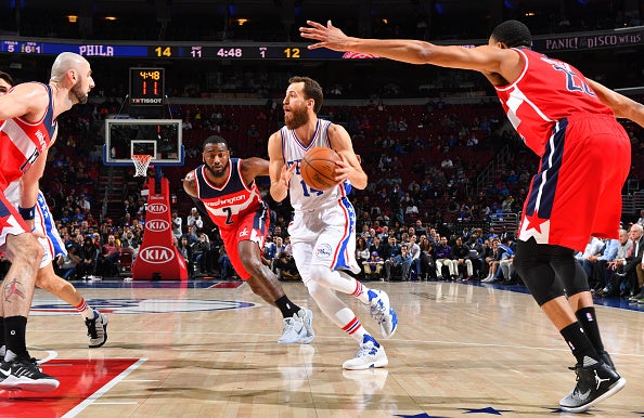 Sergio Rodríguez dirige la victoria ante los Wizards con récord de asistencias Sergio Rodríguez dirige la victoria ante los Wizards con récord de asistencias