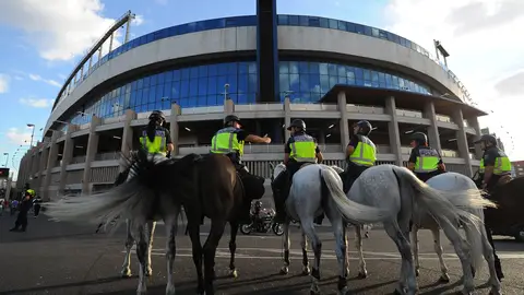 Despliegue policial en el Vicente Calderón Despliegue policial en el Vicente Calderón