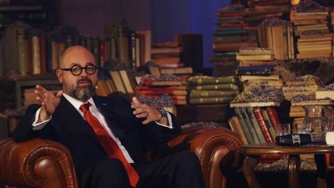 Carlos Ruiz Zaf&oacute;n durante la presentaci&oacute;n de su &uacute;ltimo libro, 'El laberinto de los esp&iacute;ritus'