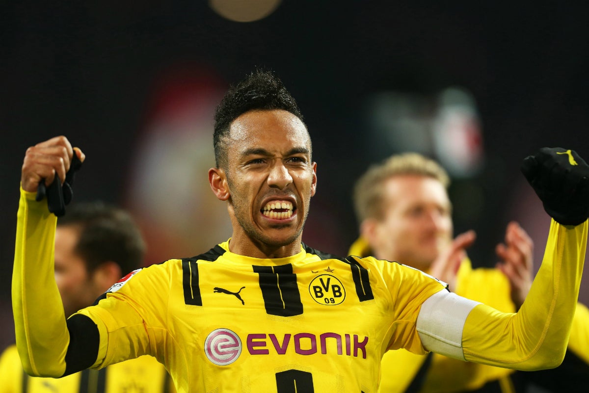 Aubameyang da la victoria al Borussia Dortmund ante un mal Bayern Múnich Aubameyang da la victoria al Borussia Dortmund ante un mal Bayern Múnich