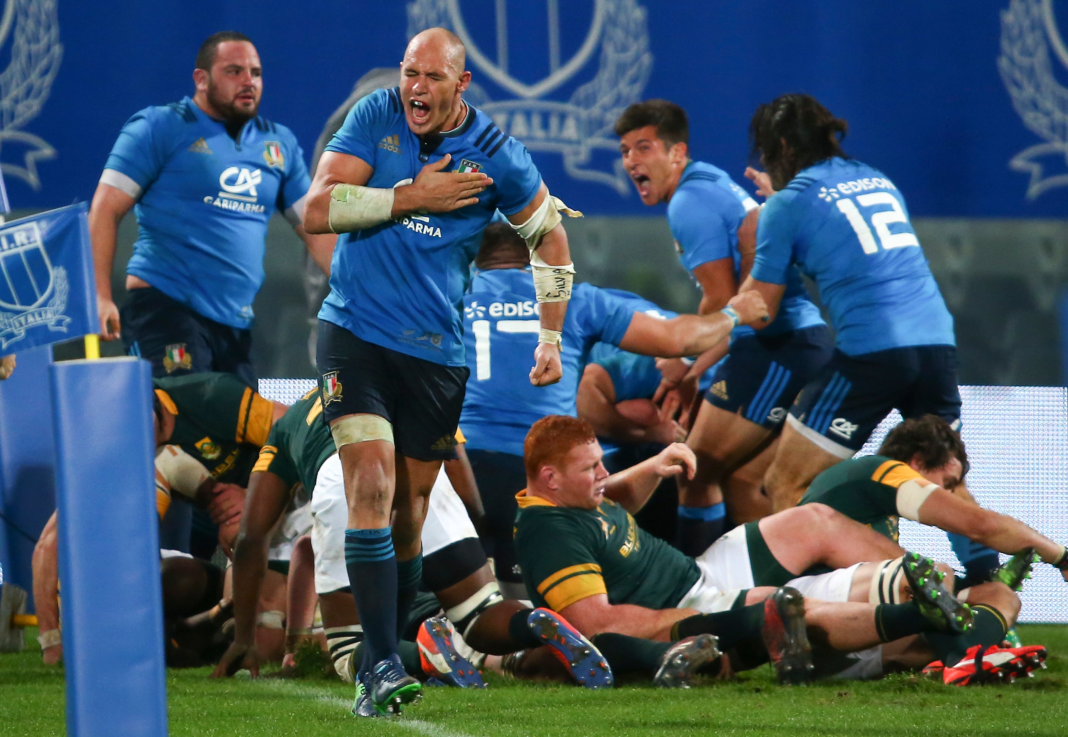 Italia hace historia y logra su primer triunfo ante Sudáfrica Italia hace historia y logra su primer triunfo ante Sudáfrica