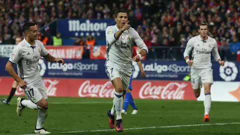 Cristiano Ronaldo celebra un gol en El Calderón Cristiano Ronaldo celebra un gol en El Calderón