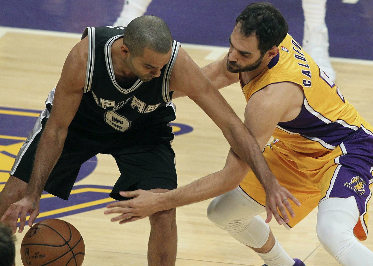 Los Spurs de Gasol derrotan a los Lakers y siguen invictos como visitantes Los Spurs de Gasol derrotan a los Lakers y siguen invictos como visitantes