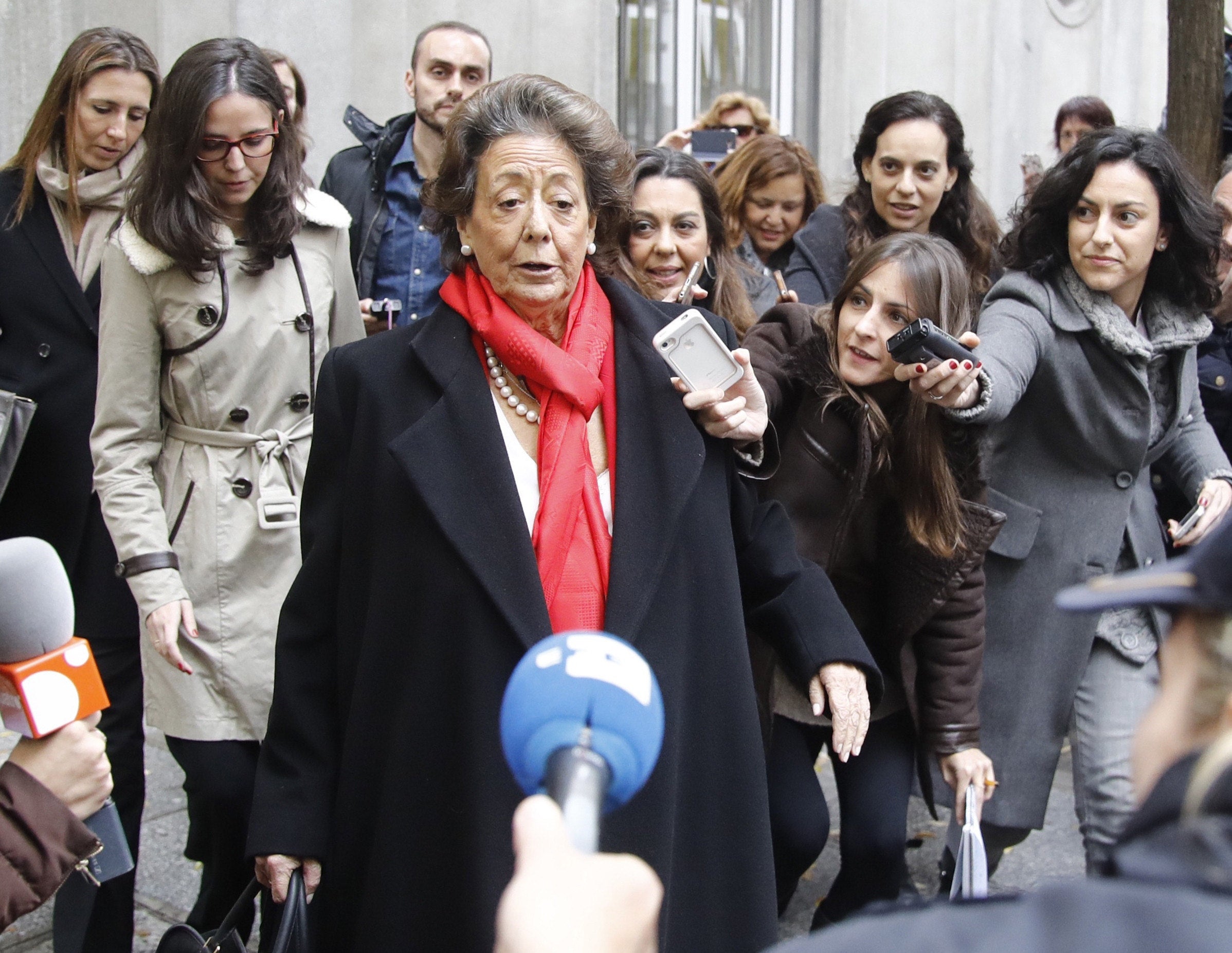 David García (112 Madrid): "Tras 30 minutos de reanimación sólo hemos podido confirmar el fallecimiento de Rita Barberá" David García (112 Madrid): "Tras 30 minutos de reanimación sólo hemos podido confirmar el fallecimiento de Rita Barberá"