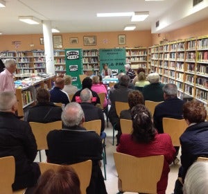 Onda Cero Alcalá en la biblioteca del Centro Cívico María Zambrano Onda Cero Alcalá en la biblioteca del Centro Cívico María Zambrano