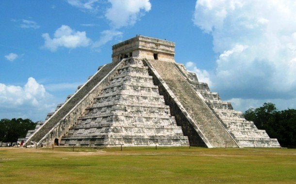 Tertulia Zona Cero: La pirámide dentro de la gran pirámide de Kukulkán Tertulia Zona Cero: La pirámide dentro de la gran pirámide de Kukulkán