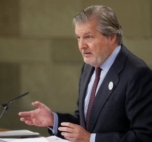 Méndez de Vigo ante los medios Méndez de Vigo ante los medios