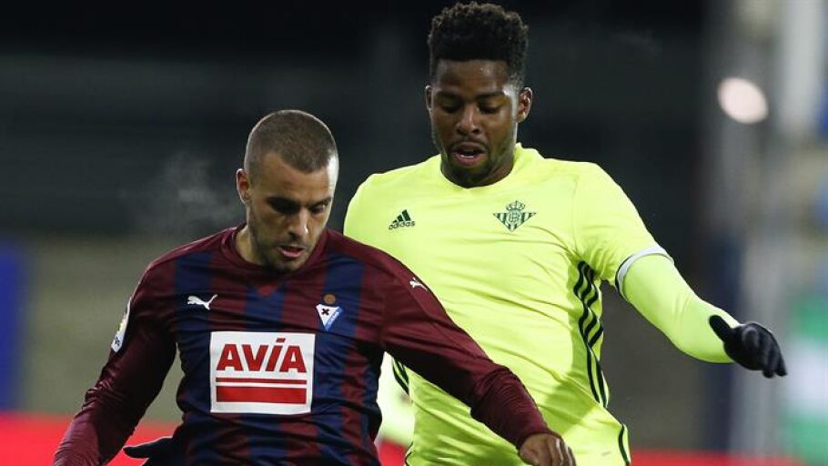 Pedro Le&oacute;n, con el Eibar.