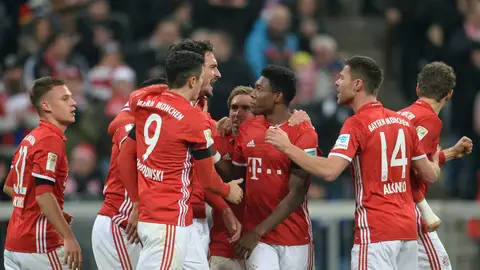 El Bayern celebrando el gol de Hummels El Bayern celebrando el gol de Hummels