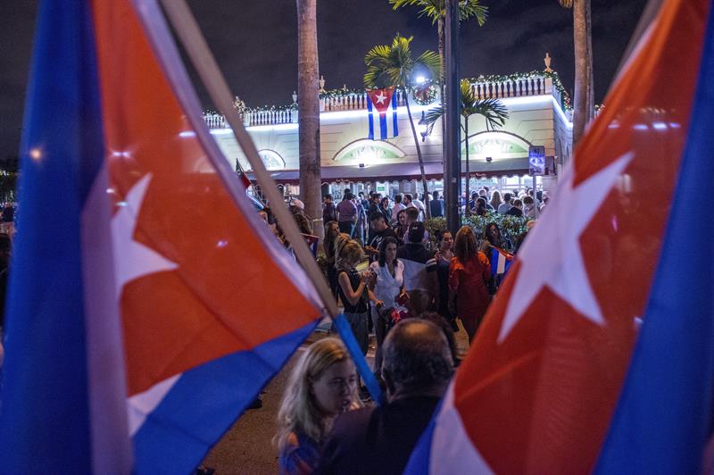 Ángel Sastre: "Algunos cubanos confiesan que van a los desfiles un poquito obligados" Ángel Sastre: "Algunos cubanos confiesan que van a los desfiles un poquito obligados"