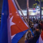 Los cubanos exiliados en Miami han salido a celebrar el fallecimiento de Castro