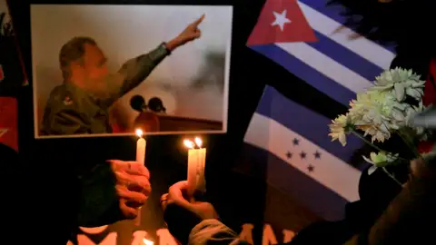Cuba se prepara para rendir un gran homenaje a Fidel Castro TRAS LA MUERTE DEL LÍDER DE LA REVOLUCIÓN