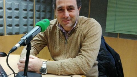 O cardi&oacute;logo LORENZO MONSERRAT &aacute; fronte de "Health in code"