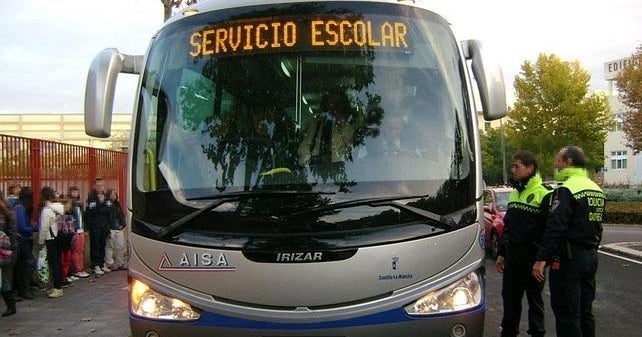 La policia Local arranca la campanya de control de transport escolar La policia Local arranca la campanya de control de transport escolar