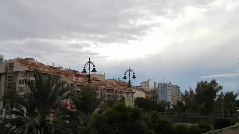 Vista desde el Puente de Canalejas de Elche. Predicción meteorológica
